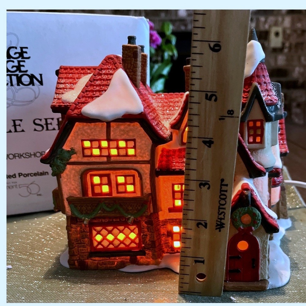 Dept 56 NORTH POLE SERIES - Santa's workshop - #56006 w/BOX - Picture 3 of 10